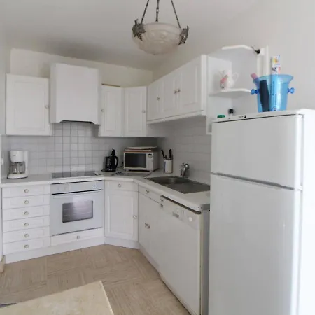 아파트 Spacieux 95m2 Au Pied De La Avec Jardin Et Parking - Fr-1-494-70 *