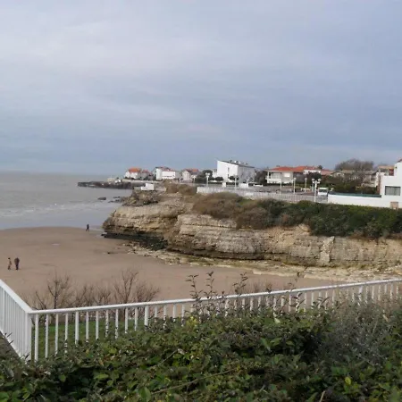 Spacieux 95m2 Au Pied De La Avec Jardin Et Parking - Fr-1-494-70 * 로양