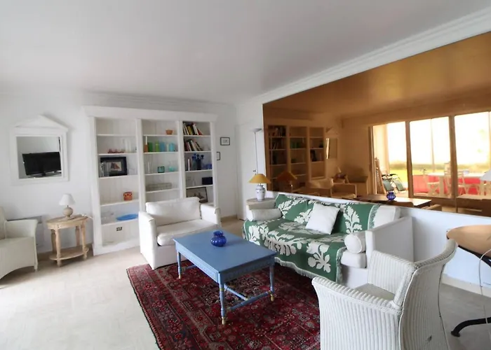 Spacieux 95m2 Au Pied De La Avec Jardin Et Parking - Fr-1-494-70 아파트 로양