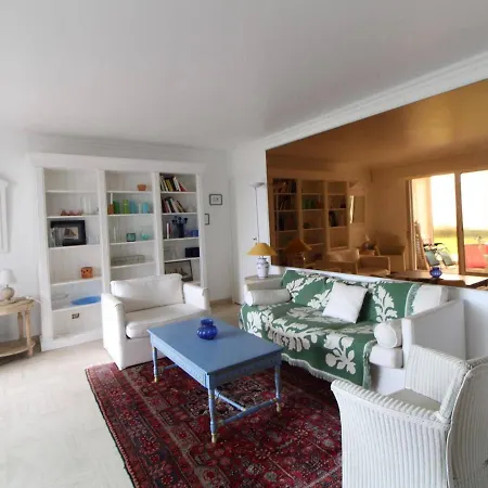 Spacieux 95m2 Au Pied De La Avec Jardin Et Parking - Fr-1-494-70 Apartament Royan